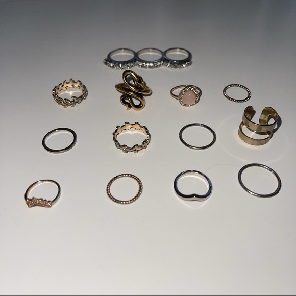 Jewelry And Accessories Variety Bundle - Picture 2 of 9